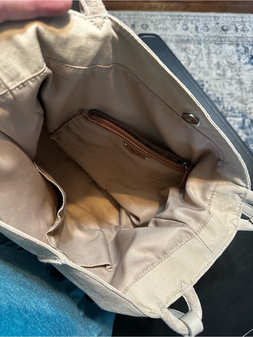 Sak Sand Suede Los Feliz Tall Tote - Picture 4 of 10